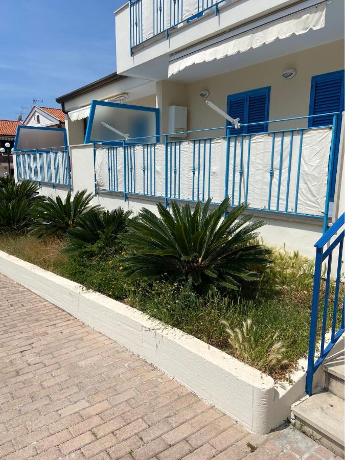 Апартаменти Residenza Le Spiagge Сперлонга Екстер'єр фото