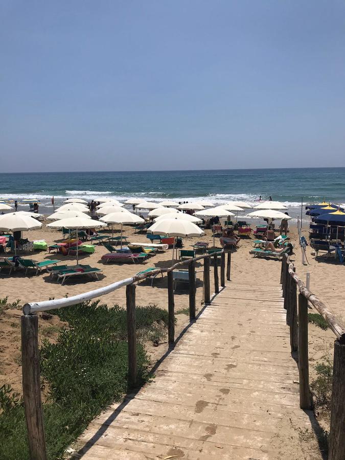 Апартаменти Residenza Le Spiagge Сперлонга Екстер'єр фото